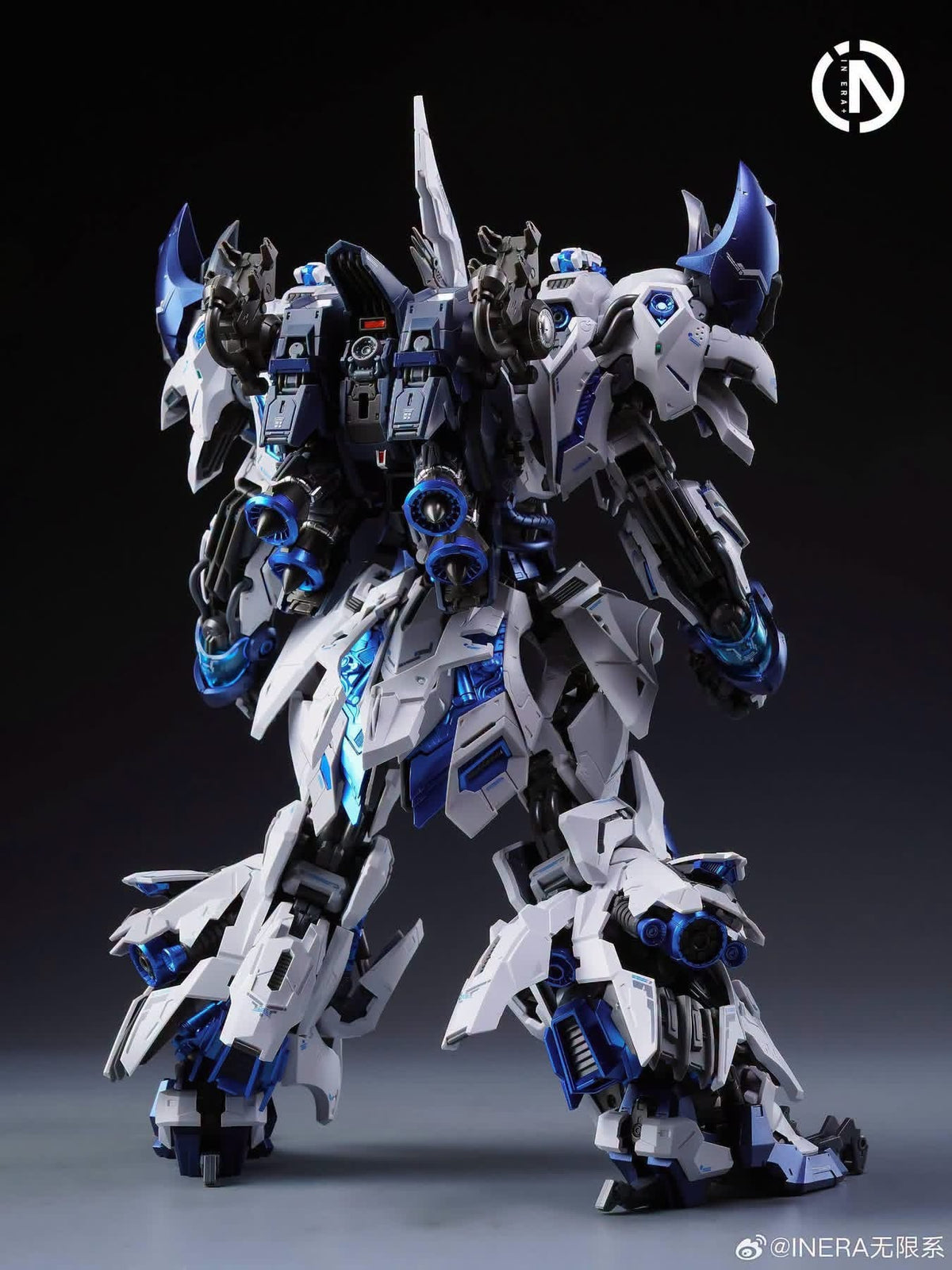 In Era+ RMD series 1/100 scale Lizard Polar Shark version Model kit