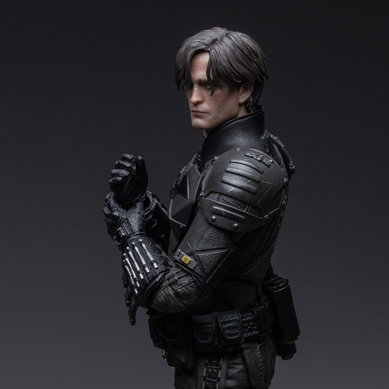 INART ACTION The Batman: Batman Action Figure